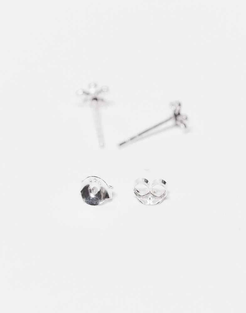 Kingsley Ryan Kingsley Ryan flower stud earrings in silver 2