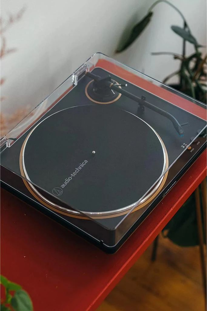 Audio-Technica Audio-Technica AT-LP70X Fully-Automatic Turntable 2