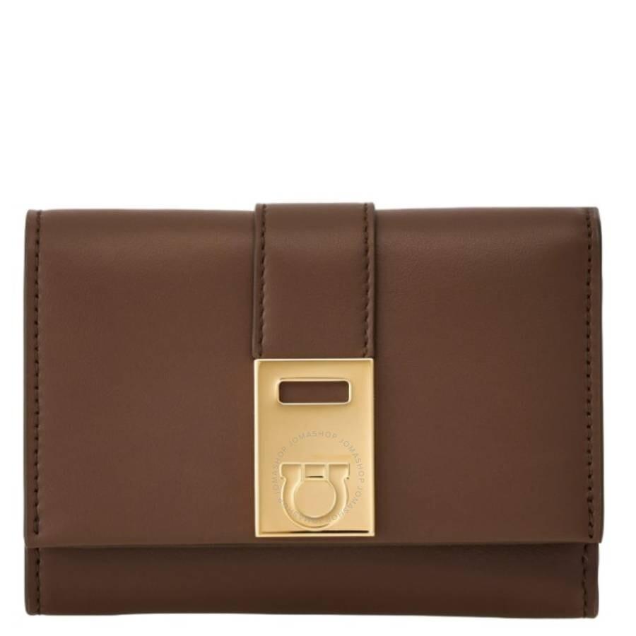 Sold $700 ferragamo wallet