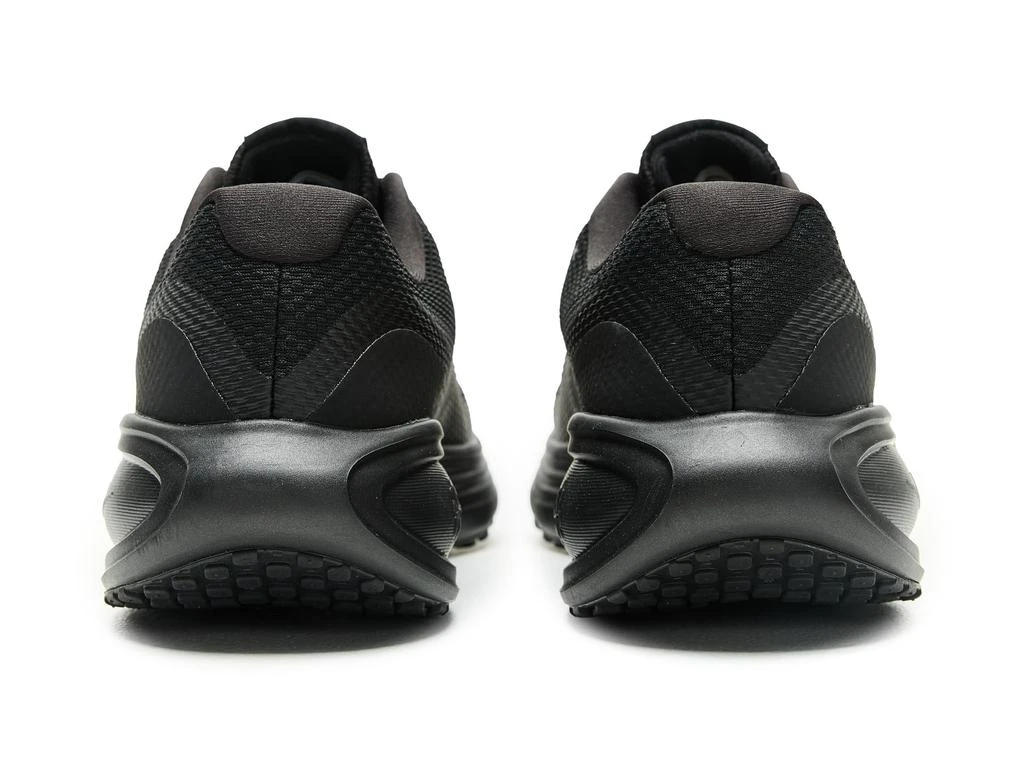 NIKE Revolution 8 7