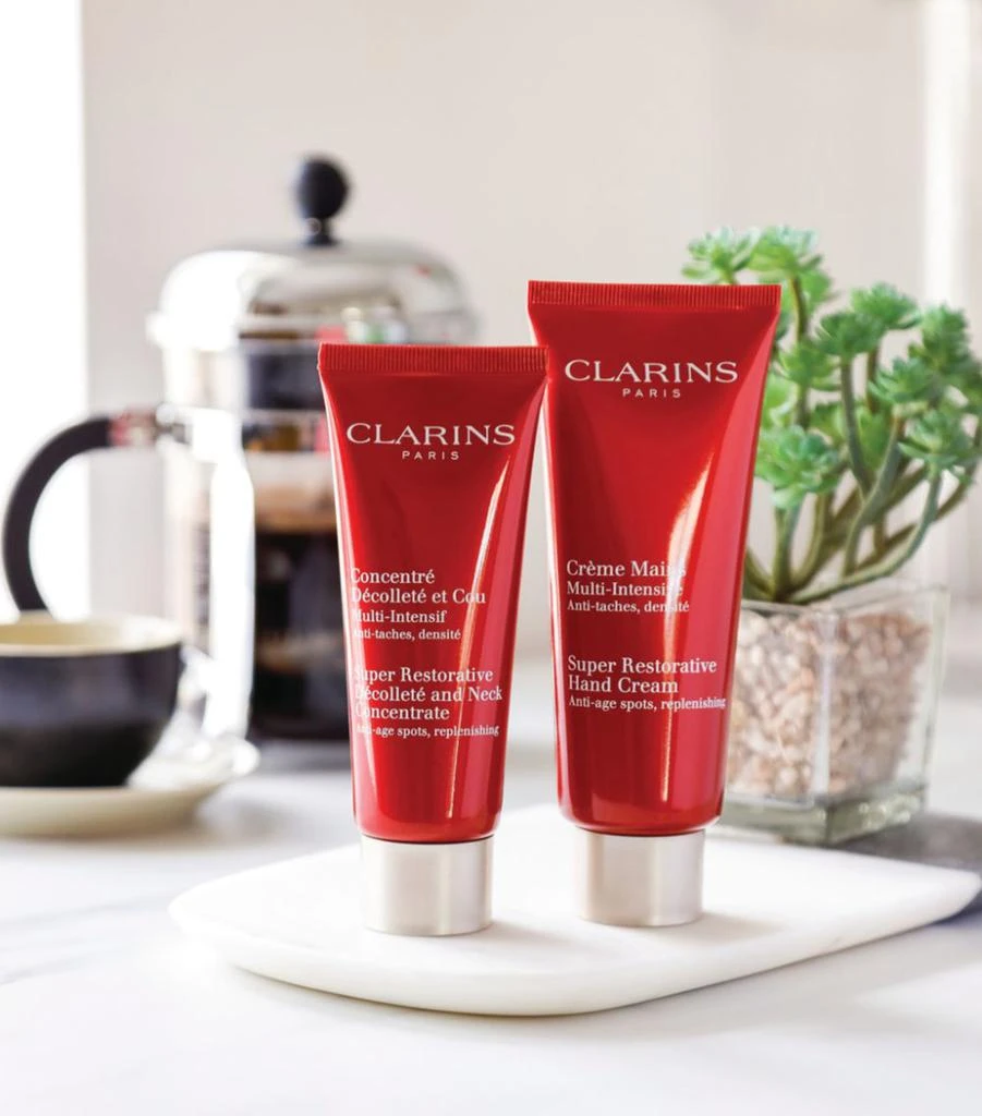 Clarins Super Restorative Hand Cream 4