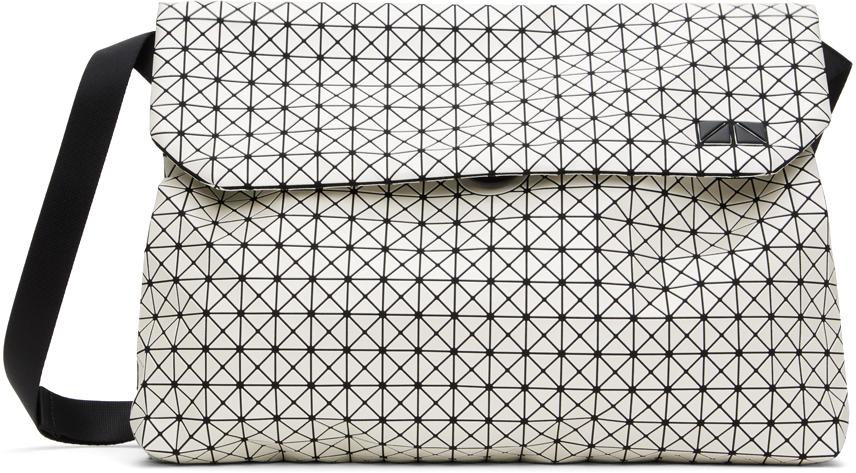 新品【BAOBAO】ISSEY MIYAKE FROGGY FROGGY Shoulder Bag Matte Black – ISSEY MIYAKE EU