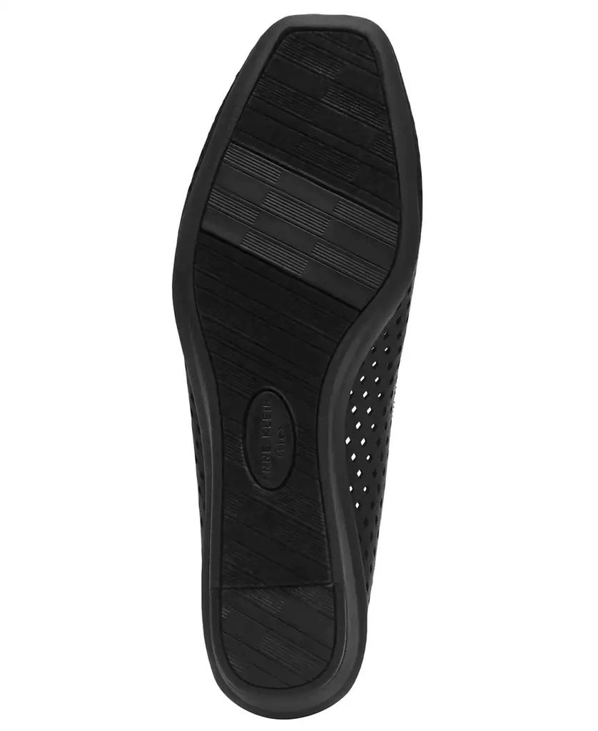 Anne Klein Women's Winslet Perforated Wedge Pumps 5