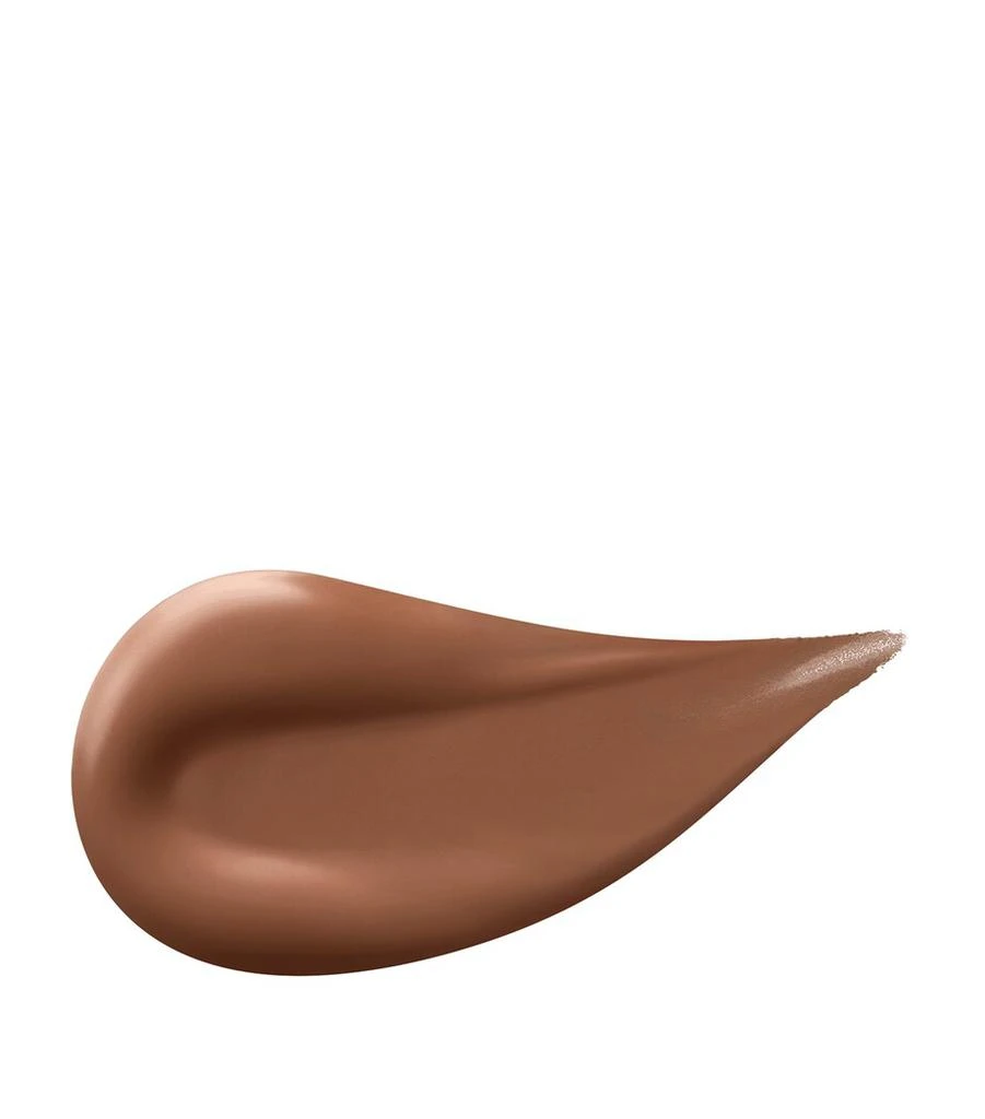 Cle de Peau Radiant Fluid Foundation Matte 2