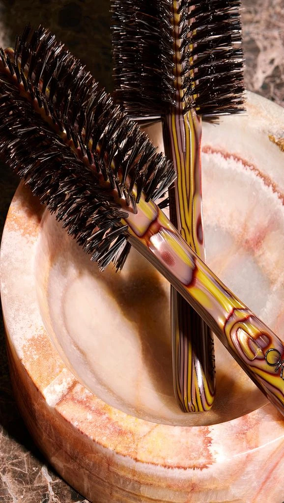 Oribe Medium Round Brush 6