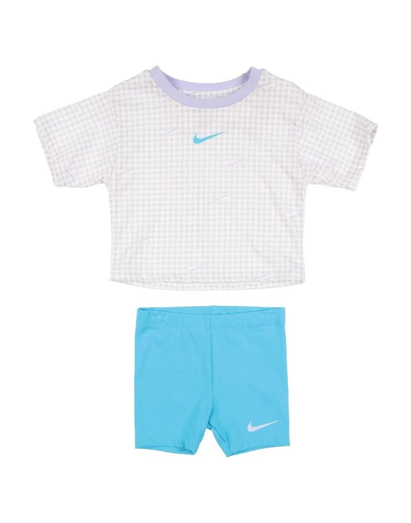 NIKE Athletic outfit