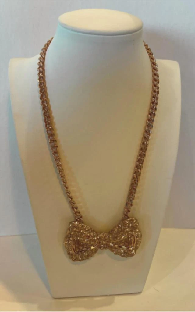 Sonya
s Sonya
S - Bow Necklace With Thick Chain