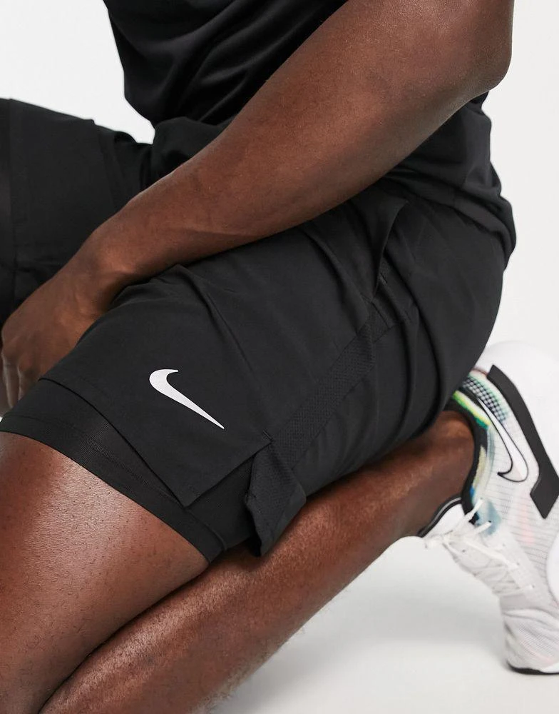 NIKE Nike Running Challenger Dri-FIT 7 inch 2 in 1 shorts in black 4