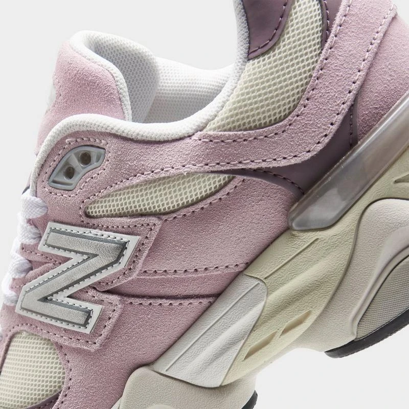 New Balance Big Kids
New Balance 9060 Casual Shoes 3