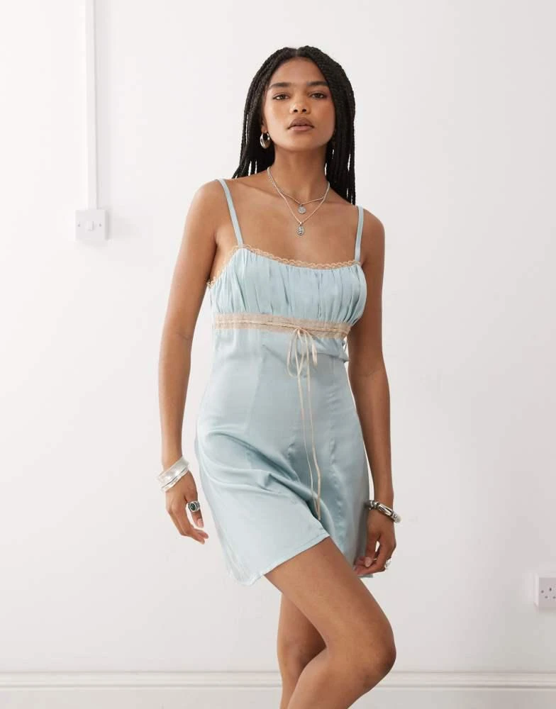 Reclaimed Vintage Reclaimed Vintage festival satin playsuit in mint green with lace trims 4