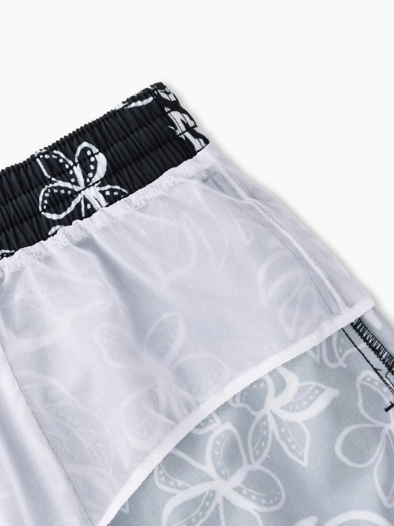 Chubbies Chubbies - Briefly In Paradise 5.5" Classic Swim Trunks 6