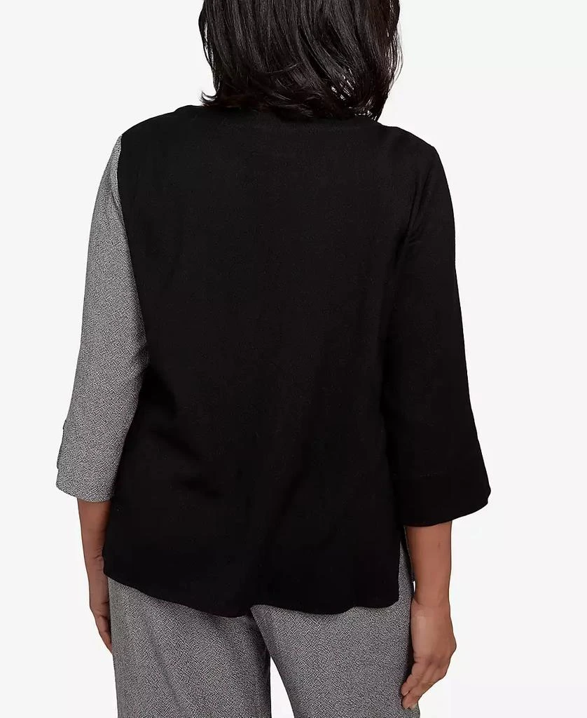 Alfred Dunner Women
s Santa Barbara Center Sliced Top with Necklace 2