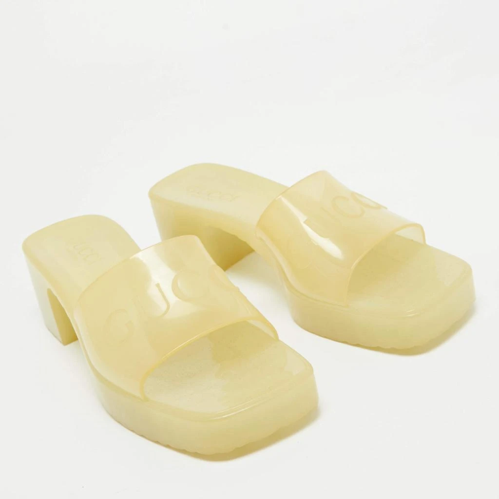 Gucci Gucci Light Yellow Rubber Logo Embossed Slide Sandals Size 37 4