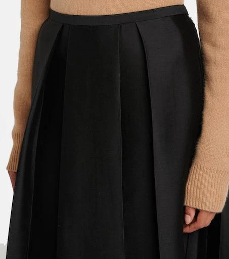 Totême Pleated wool and silk midi skirt 4