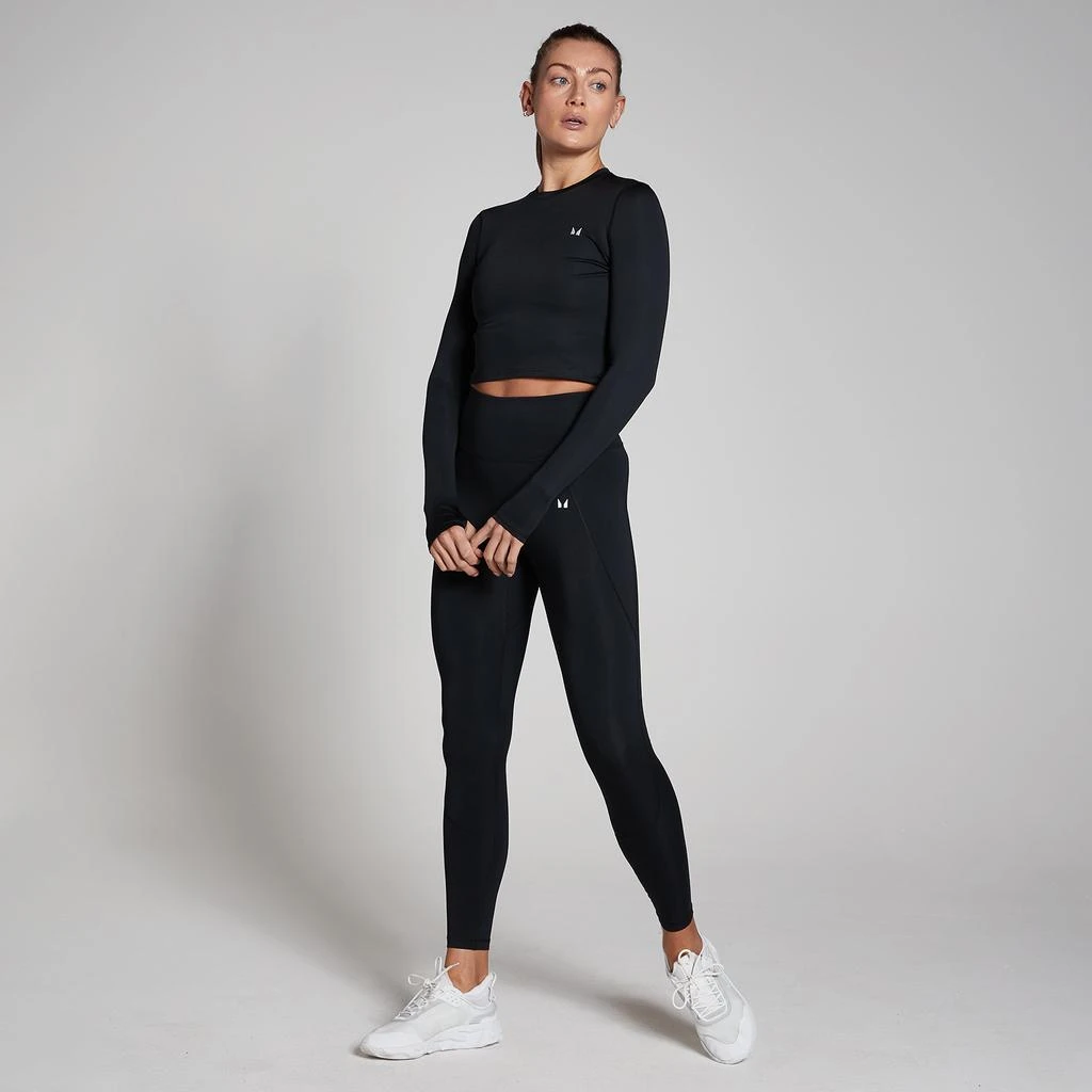 Myprotein MP Women
s Training Body Fit Long Sleeve Crop T 3