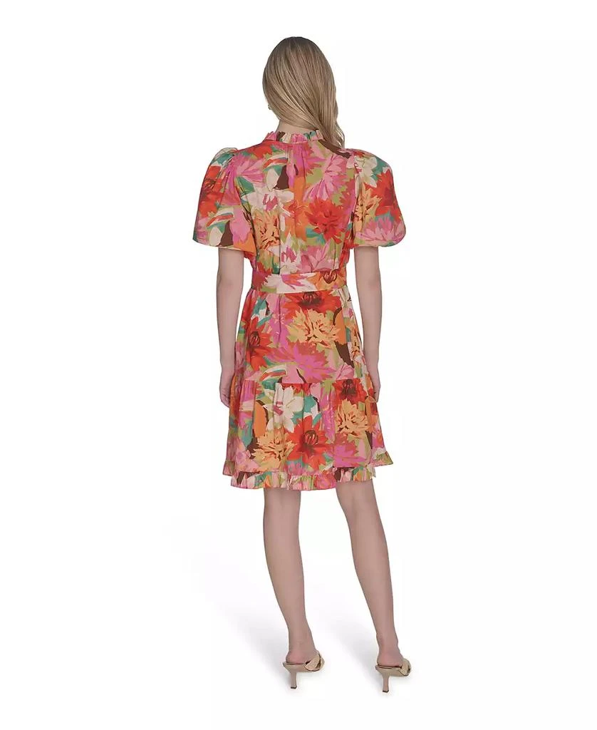 green emerald velvet dress Shop Vince Camuto Clothing and Dresses at SilkRoll. Trade with us!