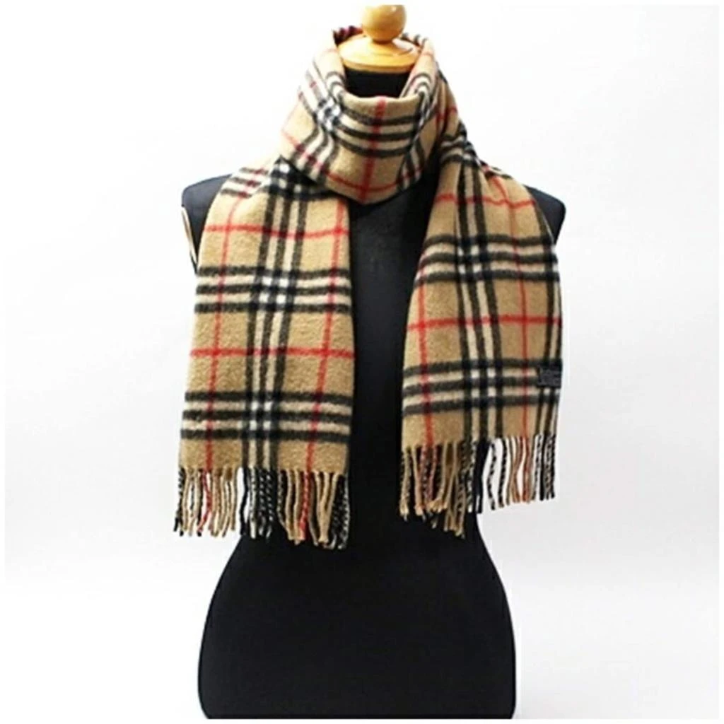Burberry s Cashmere Scarf (Pre-Owned)