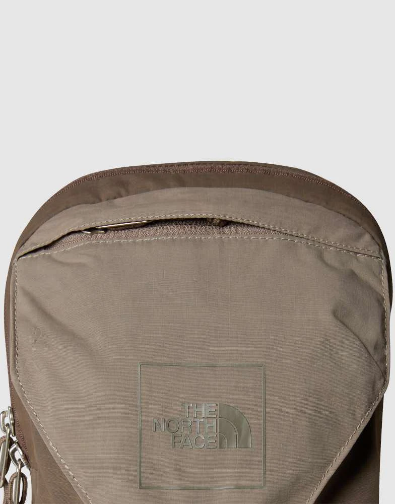 The North Face The North Face Glen canyon sling bag in mocha brown/smokey brow 2