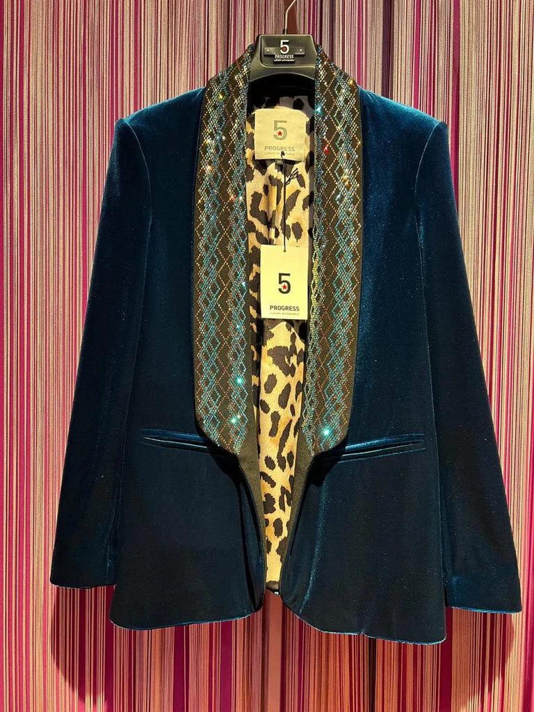 5 PROGRESS 5progress Jackets 1