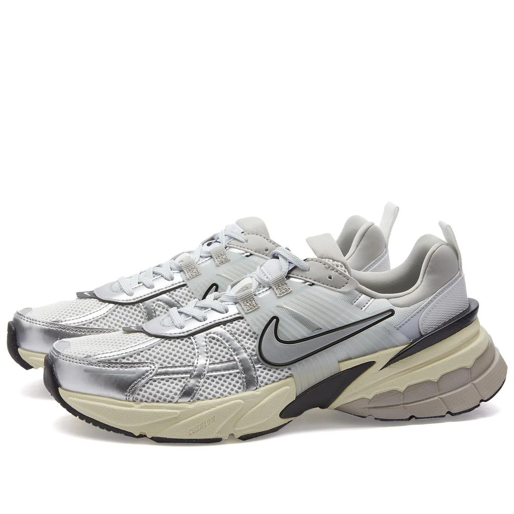 NIKE Nike V2K Run W Sneaker 1
