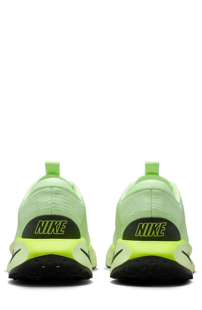 NIKE Motiva Walking Sneaker 5