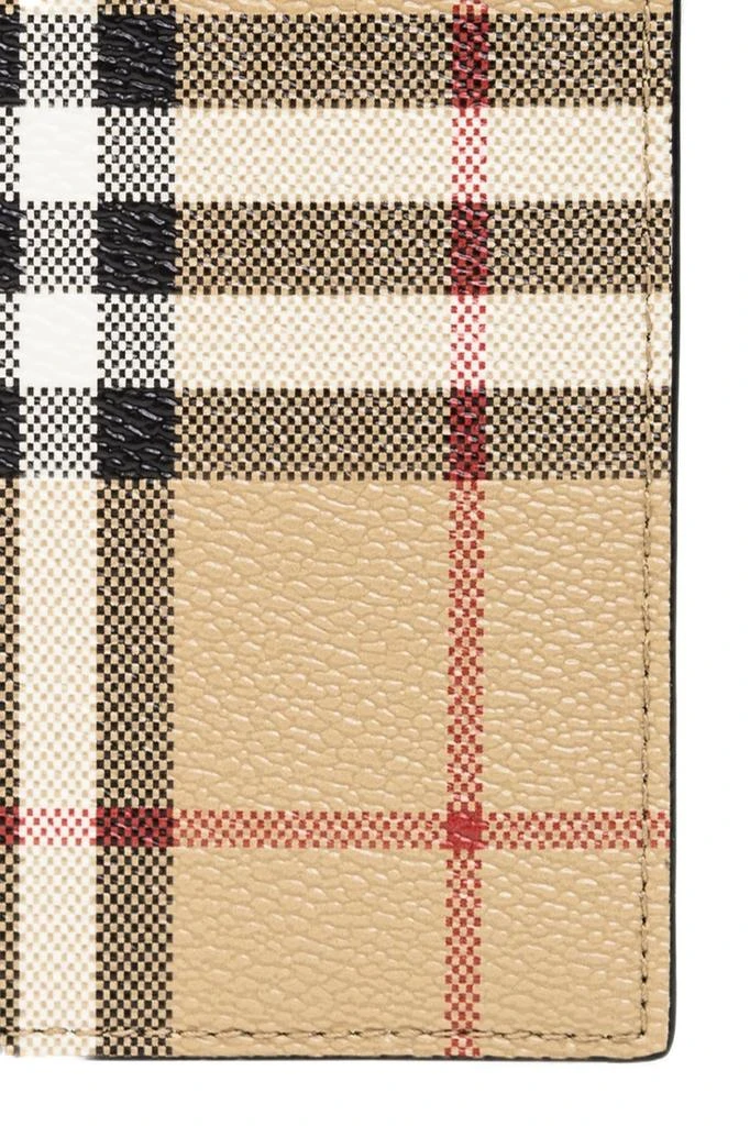 Burberry Burberry Check Printed Bi-Fold Passport Holder 5
