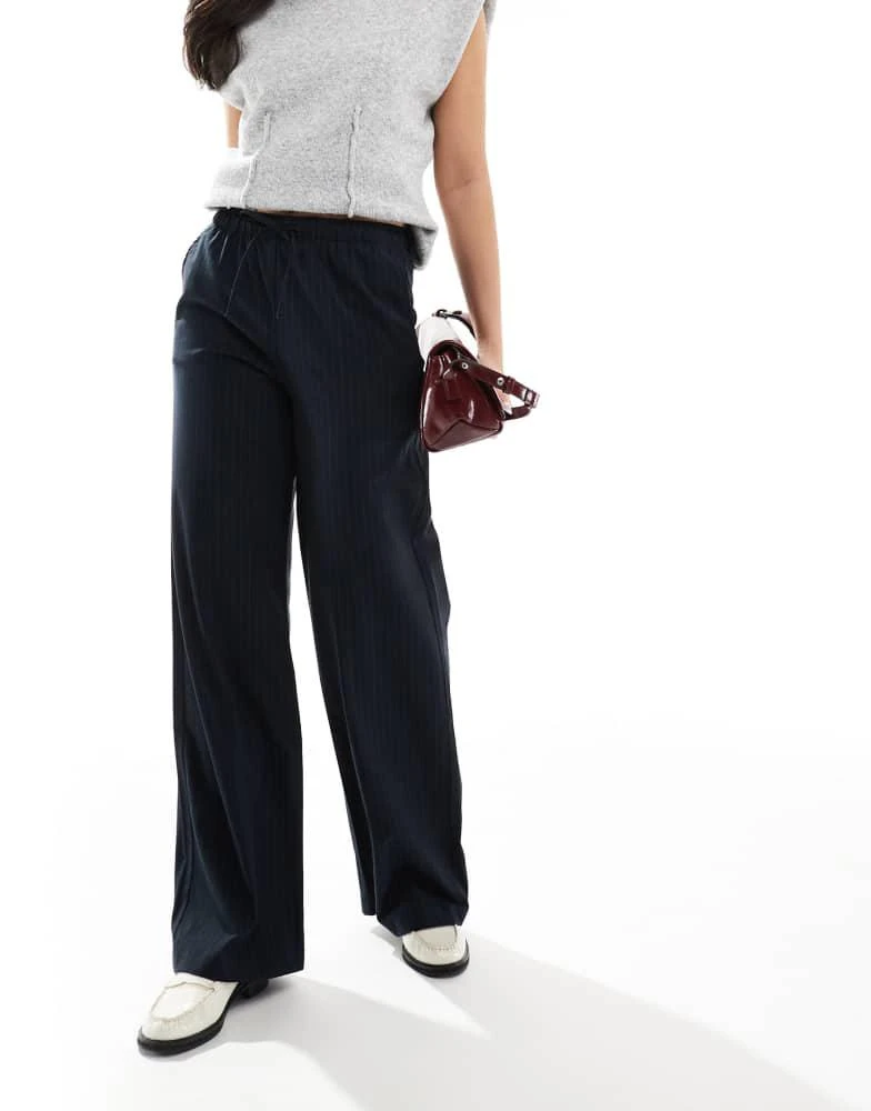 Stradivarius Stradivarius striped trousers in navy blue 3