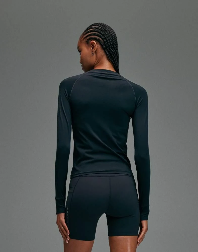 4505 4505 Premium lightweight ultrasoft seamless running long sleeve in void black 3