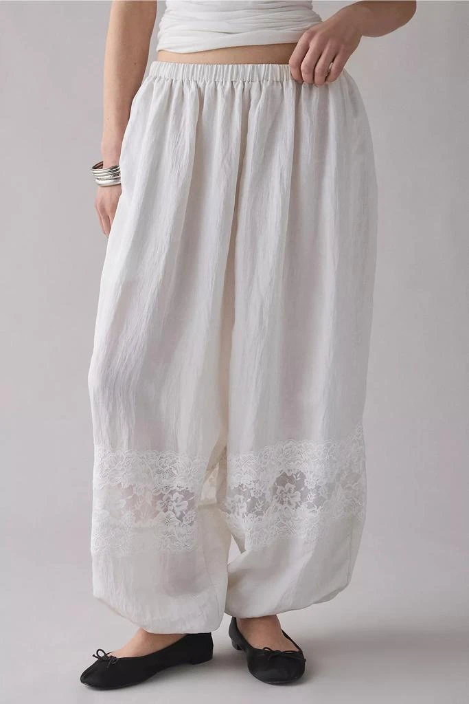 Kimchi Blue Kimchi Blue Luna Lace Baggy Balloon Pants