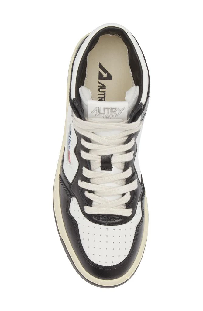 Autry Medalist Mid Sneaker 5