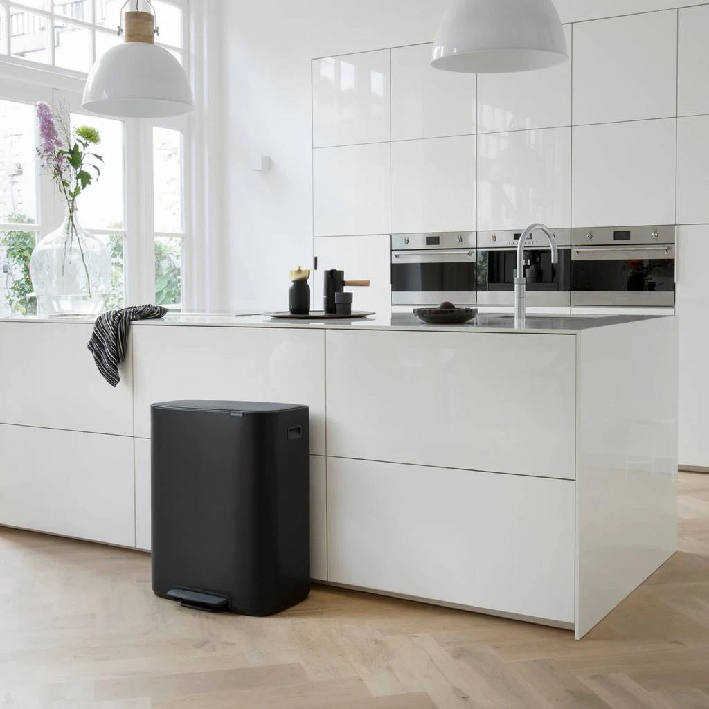 Brabantia Brabantia Bo Pedal Bin - 60L - Matt Black 3