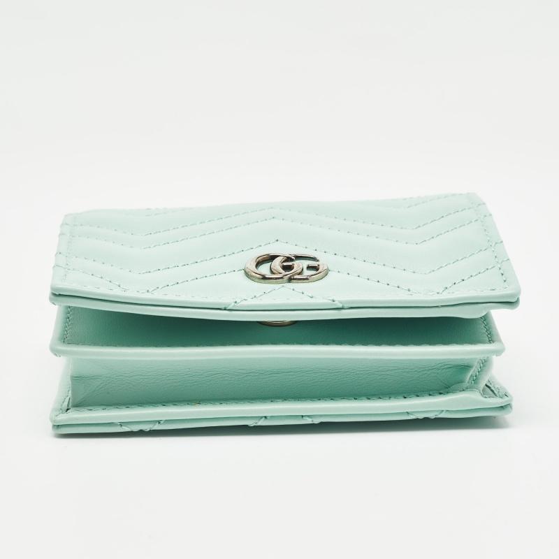 mint❁MINTGREEN　　GUCCI ベージュ GGパターン ポーチ GUCCI Monogram Jumbo GG Textured Dollar Calfskin Small