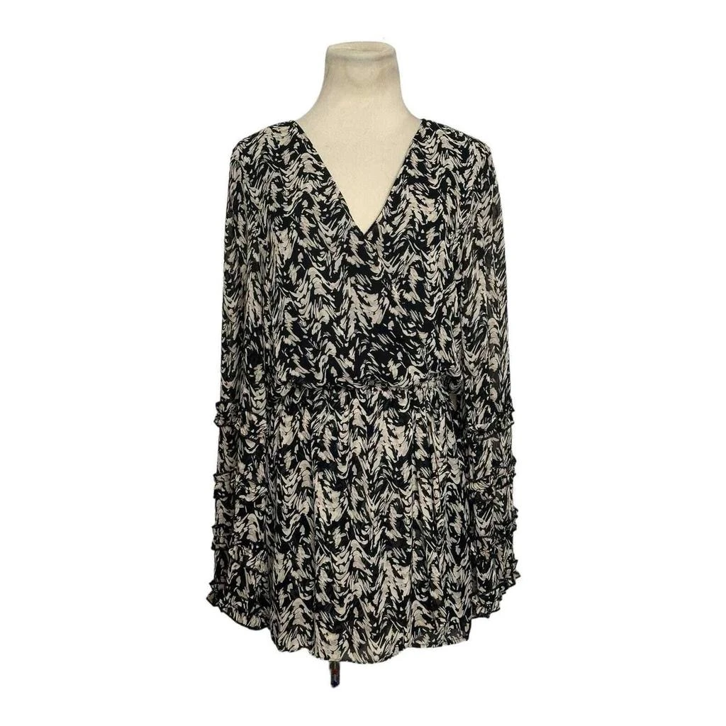 entro Entro - Women's Print Ruffle Long Sleeve Romper 1