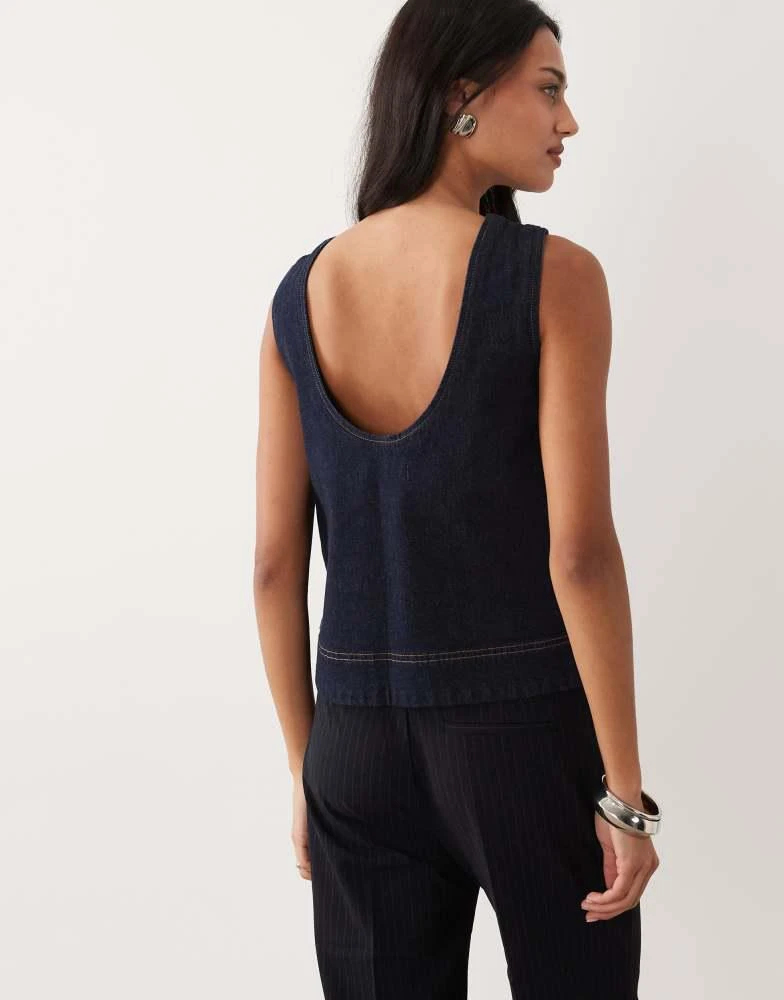 Abercrombie
Fitch Abercrombie
Fitch denim sleeveless top in indigo 4