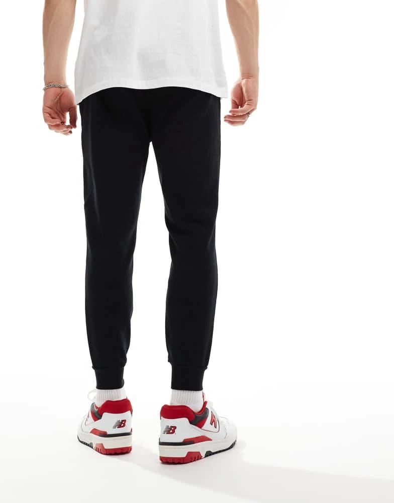 HERA Hera focus tapered sweatpant in black 3