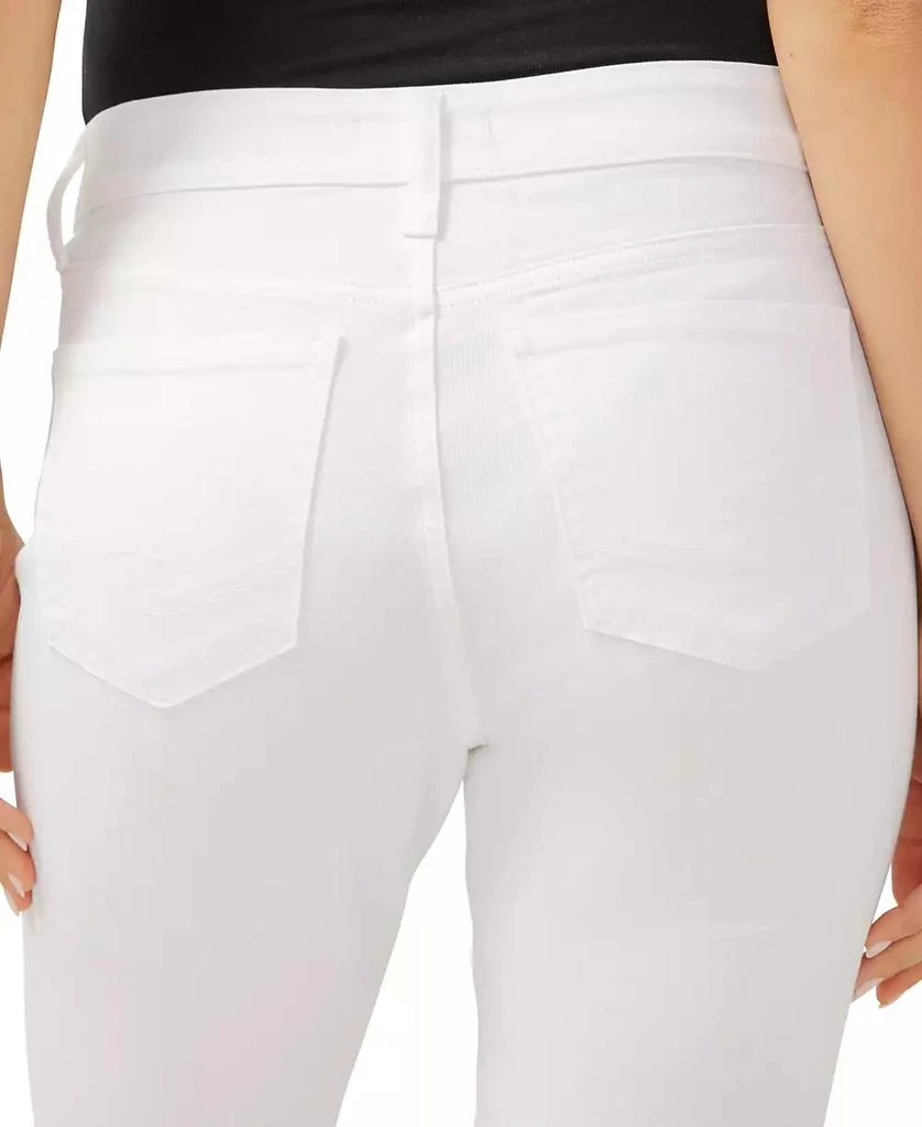 Silver Jeans Co. Women's Elyse Mid Rise Comfort Fit Capri Jeans 5