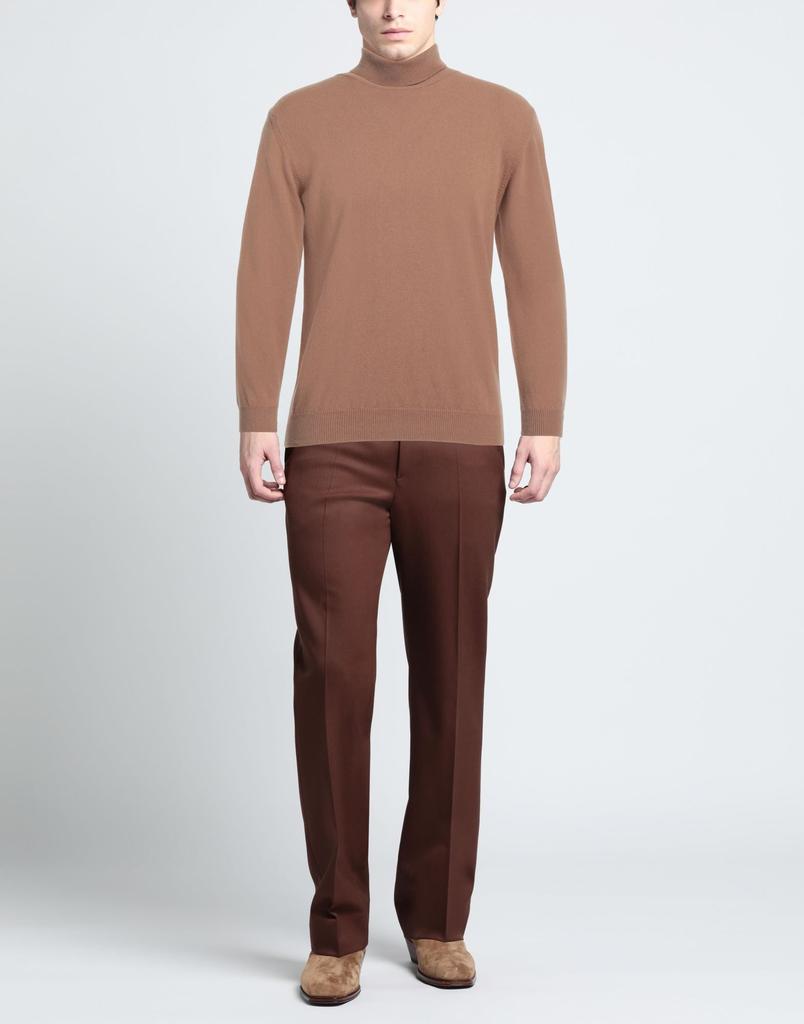 JEORDIE
S Turtleneck