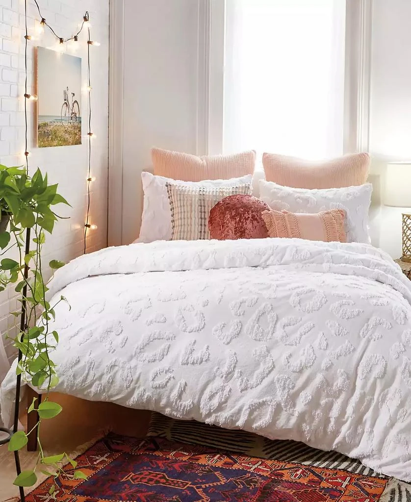 Peri Home Chenille Leopard 2-Pc. Comforter Set 1