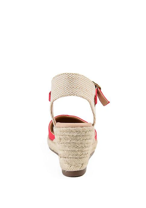 Journee Collection Collection Comfort Ashlyn Wedge 3