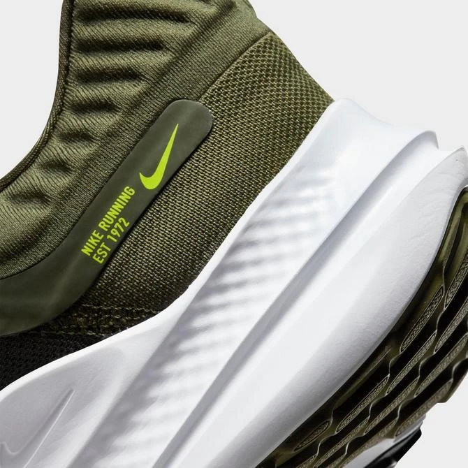 NIKE Men's Nike Quest 5 Road Running Shoes 5