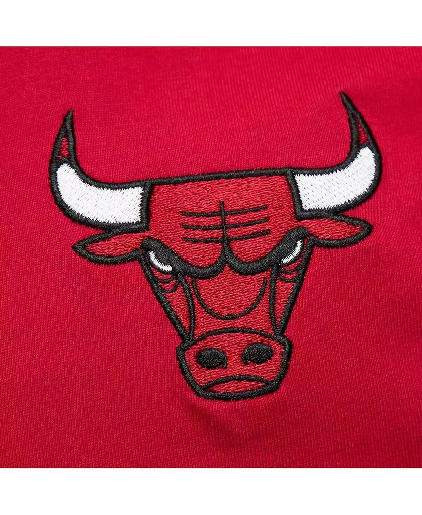 Mitchell & Ness Men's Red Distressed Chicago Bulls Hardwood Classics Team OG 2.0 Premium Vintage-Like Logo T-shirt 2