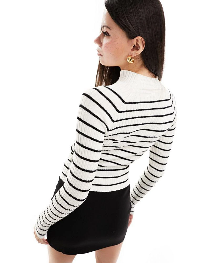 Stradivarius Stradivarius high neck jumper in white & black 3