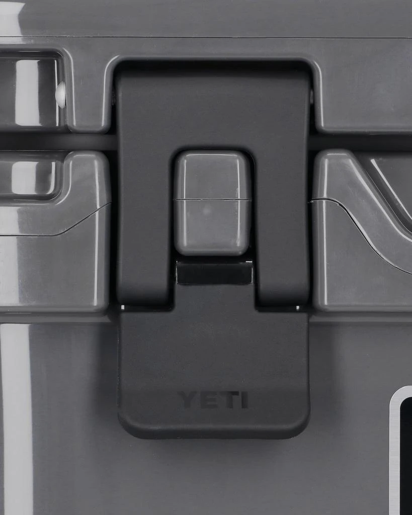 YETI Roadie 24 Cool Box Charcoal 9