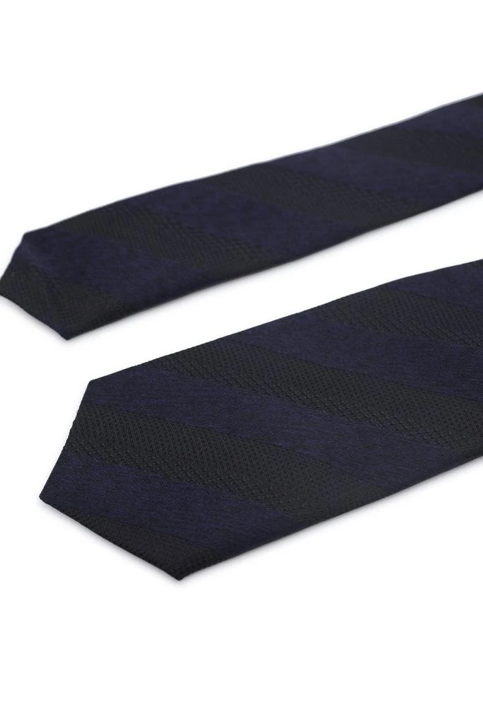 undefined TIE 6CM TRAVELLER 3