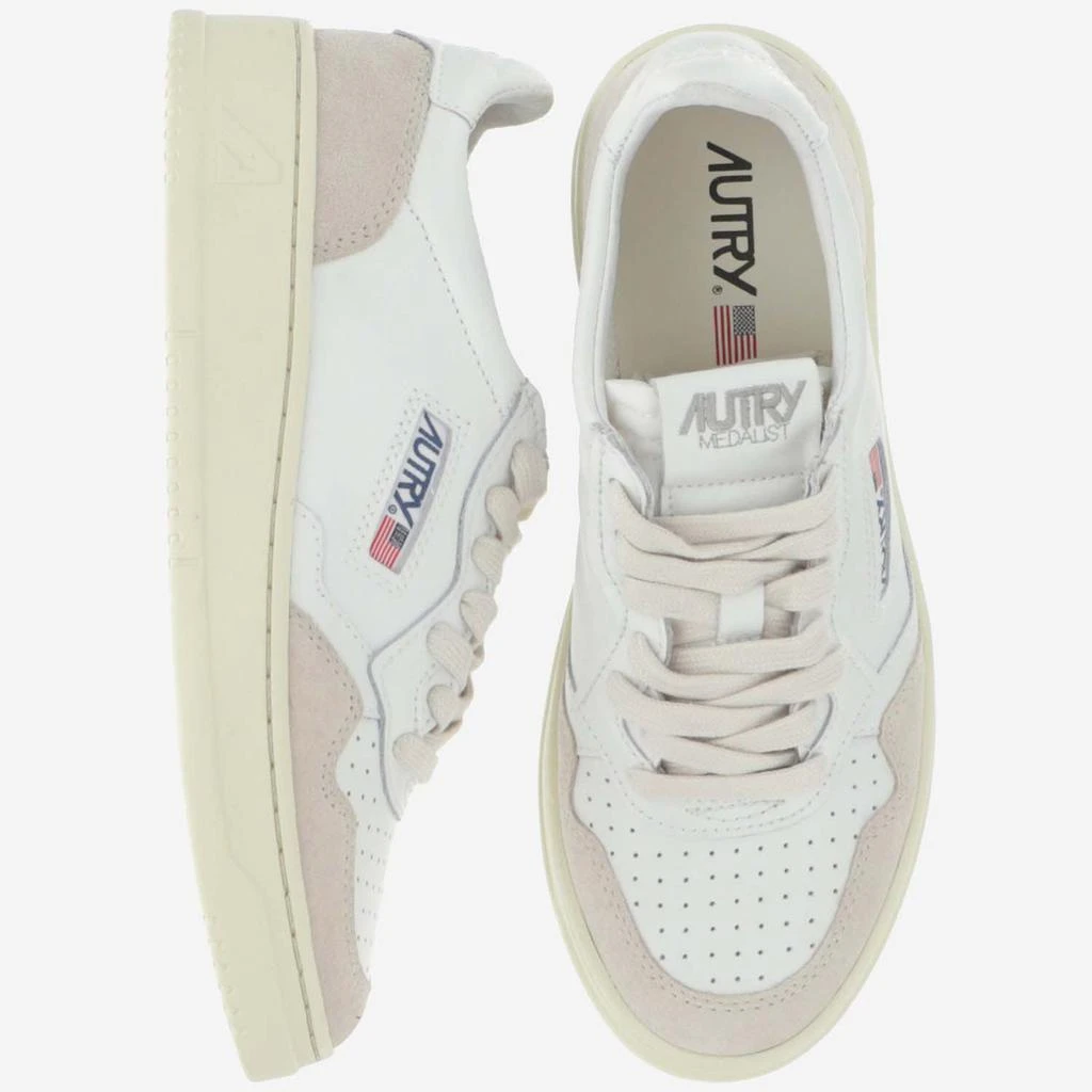 Autry Low Medalist Sneakers 2