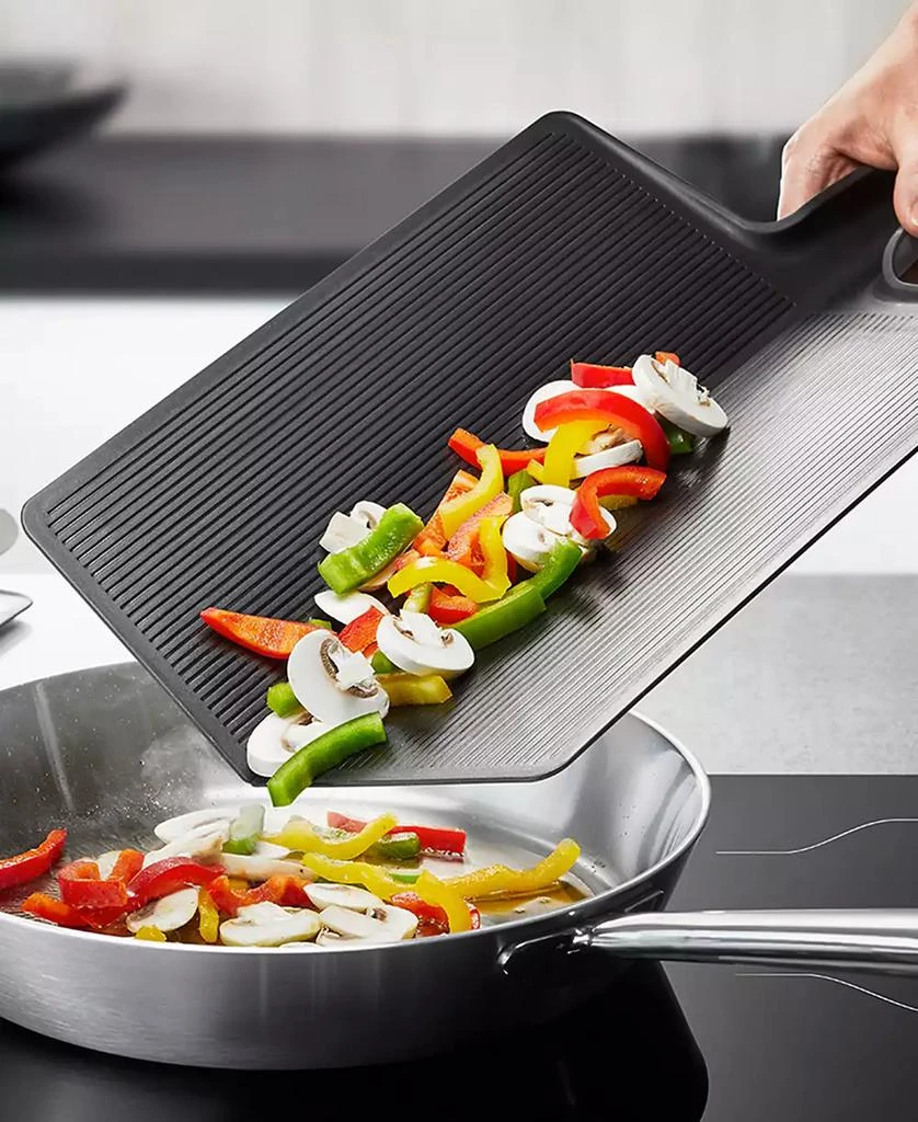 GEFU High Grade Polymer Folding Cutting Board 2