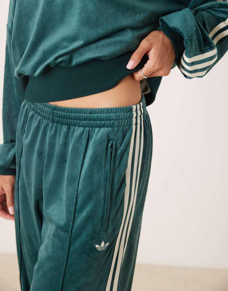 Adidas adidas Originals Adidas originals x liberty london debossed