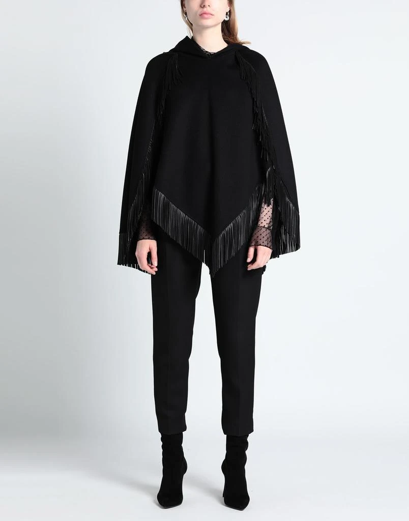 Yves Saint Laurent Cape 3