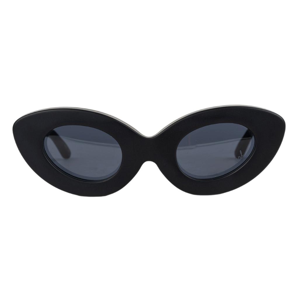 ERL Barbie plastic sunglasses in black