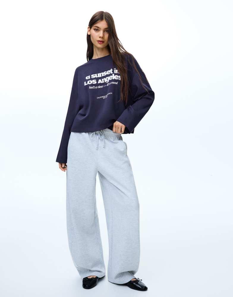 Bershka Bershka Long sleeve boxy t-shirt with print in navy
